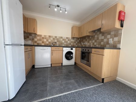 Bentley House, March, Abbeygate Court - Photo 5