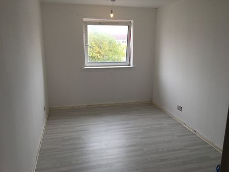 3 Bed Flat, Napier Place, G51 - Photo 3