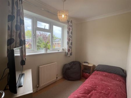 Pitsford Drive, Loughborough - Photo 4