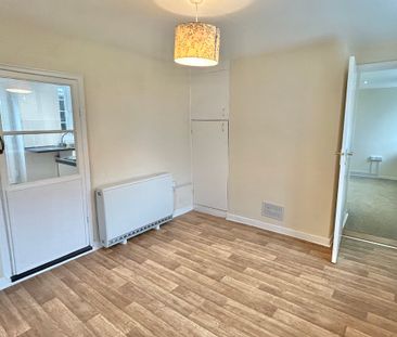 3 bedroom Delightful Three Bedroom Cottage to rent - Photo 2