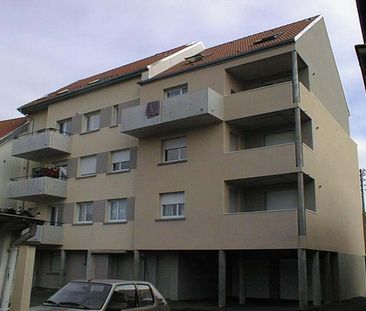 Location - Appartement T3 - 69 m² - Valentigney - Photo 4