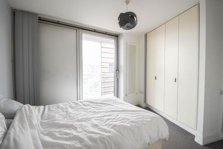 2 bedroom apartment to rent - Photo 3