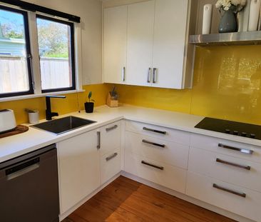 10 Beaumont Crescent, Frankleigh Park, New Plymouth - Photo 4