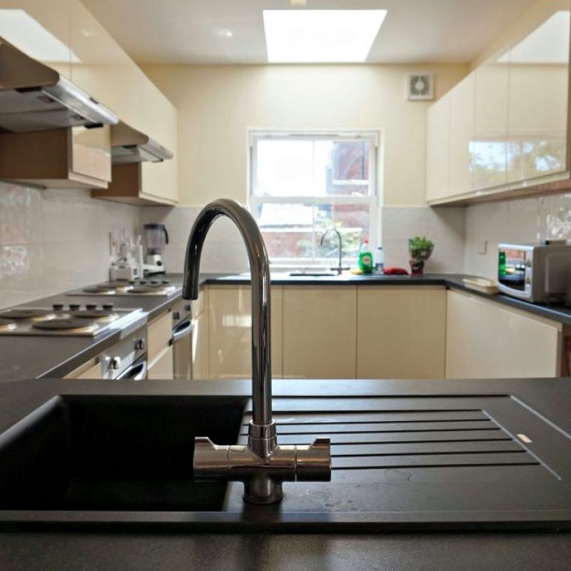 14 Radmoor Road - 8 Double Bedrooms Loughborough - Photo 1