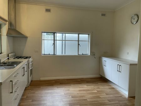 105 Sydneham Road, Norwood SA, Belconnen - Photo 4