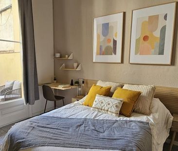 Carrer de Pau Claris, Barcelona, Catalonia 08037 - Photo 4