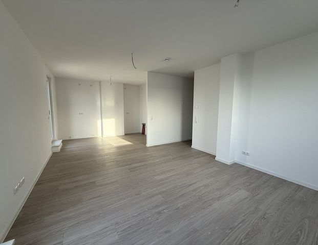 „Erstbezug nach Fertigstellung“ – Sonnige Terrassenwohnung am Rande Berlins ***Laminat**Dusche+Wanne***TG-Stellplatz*** - Photo 1