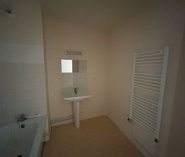 Location Appartement 3 pièces 77 m² La Châtre - Photo 6