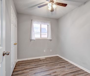 For Lease - 47 Mcveigh Drive, Barrie, Ontario - Photo 5