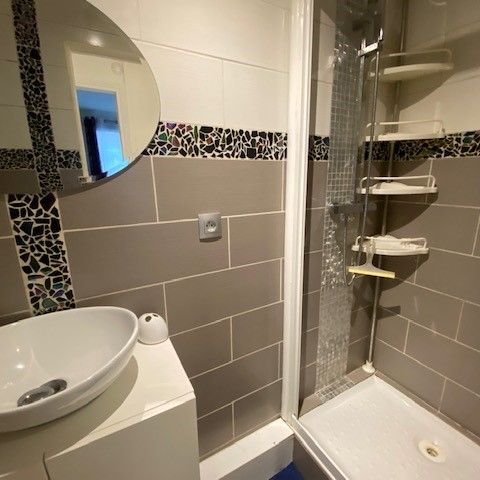 2 pièces - Meublé - 32 m² - 4ème étage - Colocation autorisée - Photo 1