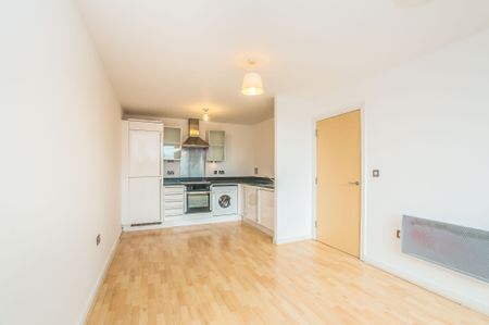 1 bedroom apartment to rent - Photo 2