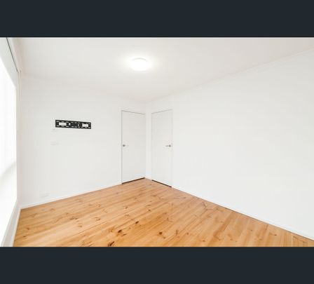 1/16 Vivien Street, Dandenong, Vic 3175 - Photo 1