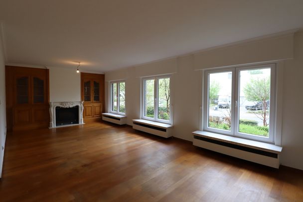 Ruim huis met tuin en Garage - Photo 1