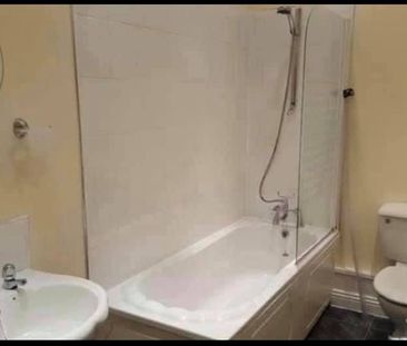 Stitch Mi Lane Bolton Lancashire - Photo 5