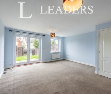 3 bedroom house to rent Gilbert Road, Stanton, IP31 - Photo 2