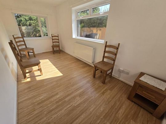 3 bedroom semi-detached house to rent - Photo 1