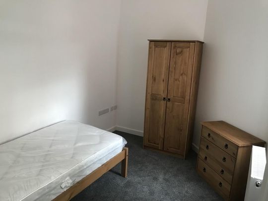 1 bedroom property to rent - Photo 1