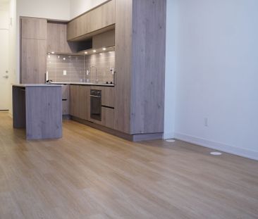 For Lease - 7 Steckley House Lane Unit# 612, Richmond Hill, Ontario - Photo 2