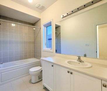 For Lease - 2962 Peter Matthews Drive, Pickering, Ontario - Photo 6