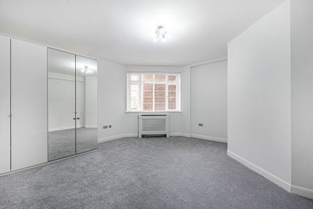 4 bedroom flat to rent - Photo 3