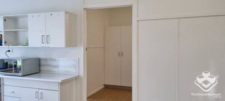 RENOVATED1BED UNIT+ AIR-CON - Photo 2