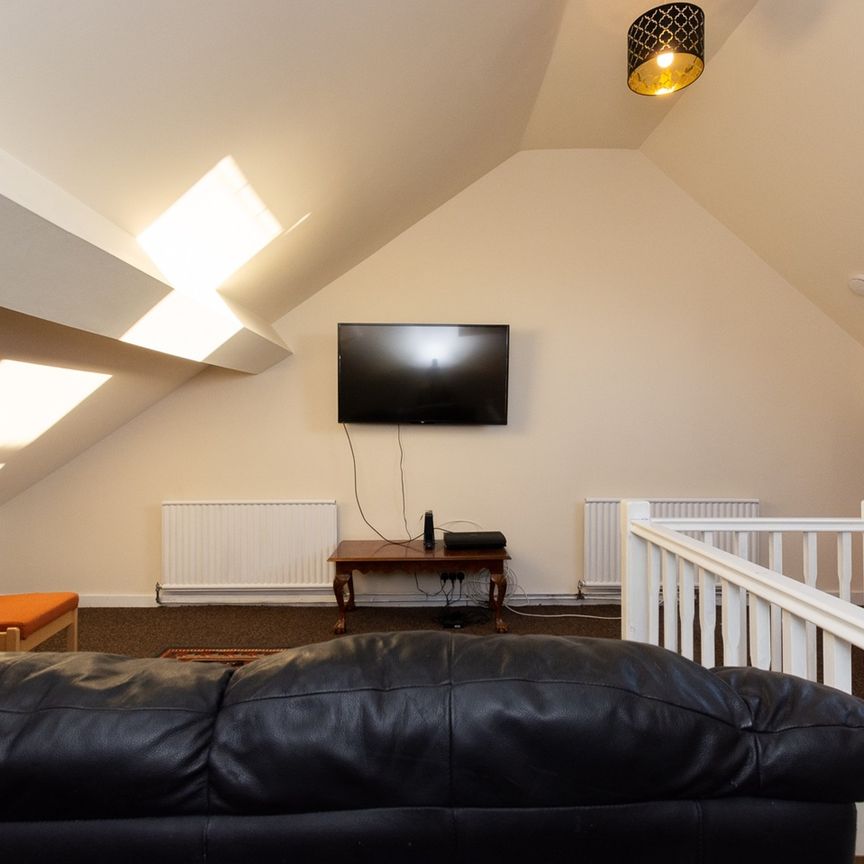 Room in a Shared House, Leicester, LE3 - Photo 1