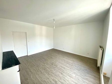 BAZAS CENTRE - APPARTEMENT A LOUER - 3 CHAMBRES - PARKING - Photo 5