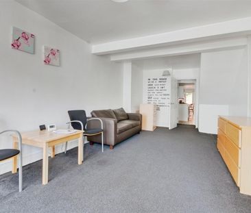 St. Marys Road, Watford - Photo 5