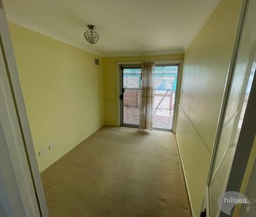 23 Clifton Street, Biggera Waters, Qld 4216 - Photo 3