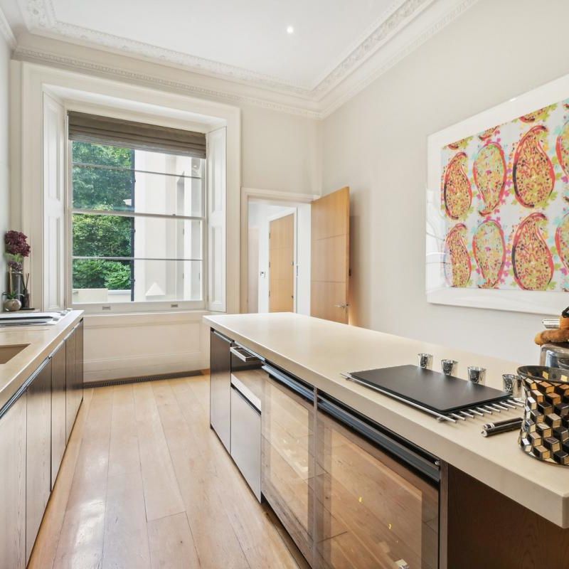 5 bedroom flat in South Kensington - Photo 1