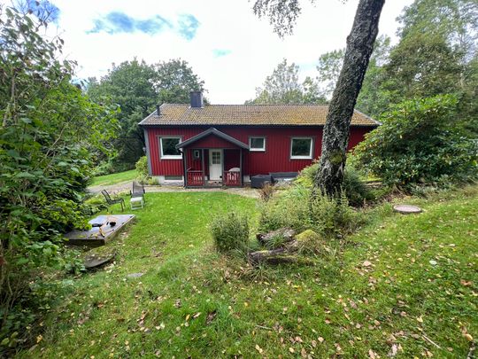 Lövkulleskogen, Gunnilse - Photo 1