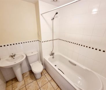 3 Bedroom House to Rent in Windsor Road, Rushden, NN10 0BB, NN10 - Photo 3