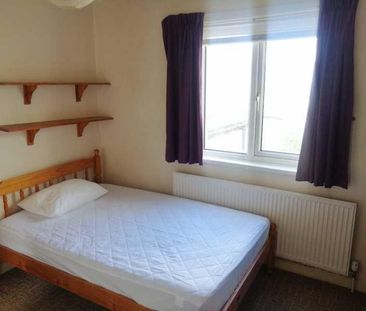 4 bedroom terraced house to rent - Photo 3