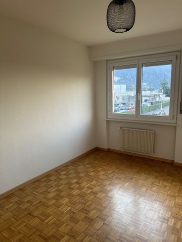 Appartement de 5 pièces au 1er étage - Photo 2
