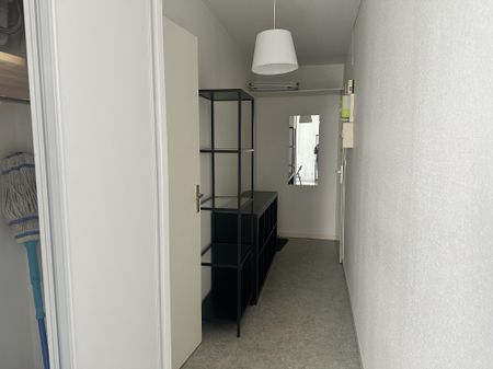 Location / Studio meublé - Photo 4