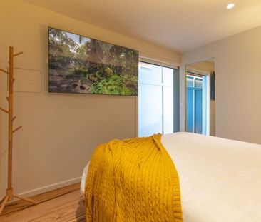 Luxury 1 Bedroom Riverside Apartment - Photo 3