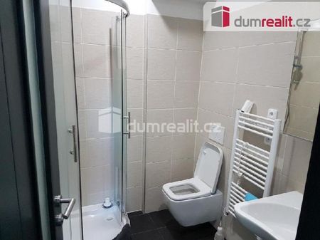 Pronájem bytu 1+kk 15 m2 - Fotografie 5