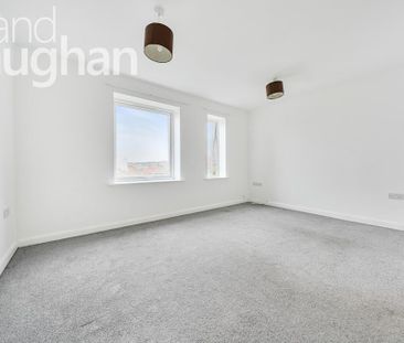 4 bedroom semi-detached house to rent - Photo 5