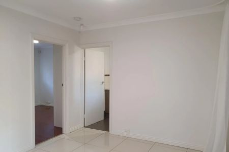 Coastal Comfort Just Minutes from the Beach .... - Photo 2