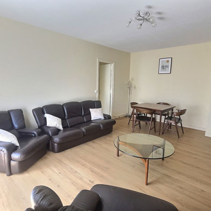 Location Appartement 2 pièces 47m² - Photo 1