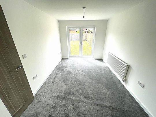 2 bedroom bungalow to rent - Photo 1