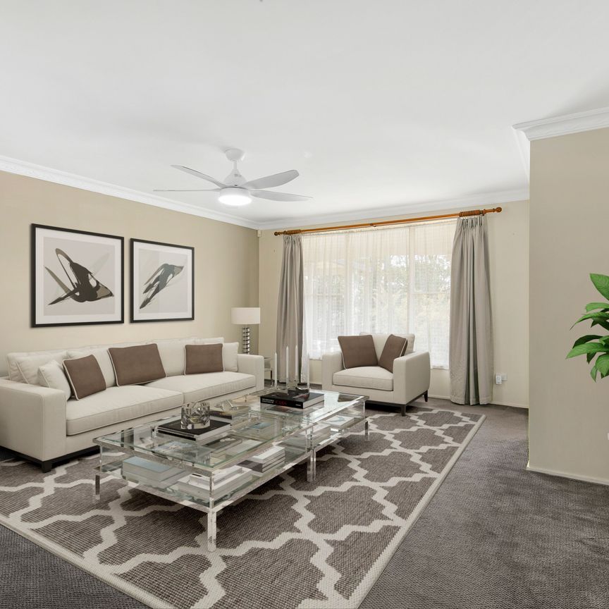 Centrally Located Spacious Family Home - Photo 1