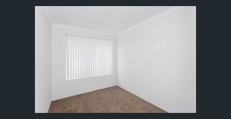 Seaside Comfort in Ocean Reef – Spacious Family Home! - Photo 5