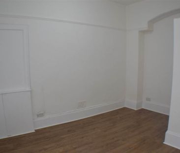 Flat 1 96 Fitzroy Avenue, Queens Quarter, Belfast, BT7 1HX - Photo 1