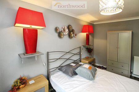 3 bedroom terraced house to rent - Photo 3