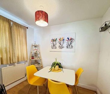 Farndon Close, Northampton, NN3 - Photo 4