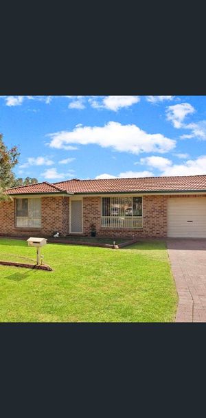 Bright 3-Bedroom Family Home with Large Backyard - Photo 1