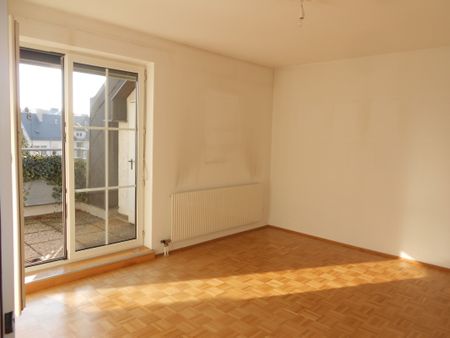 **Ab sofort** Sonnige 3-Zimmer Wohnung mit Dachterrasse in der Volksfeststrasse 34 - Top 13 - Photo 3