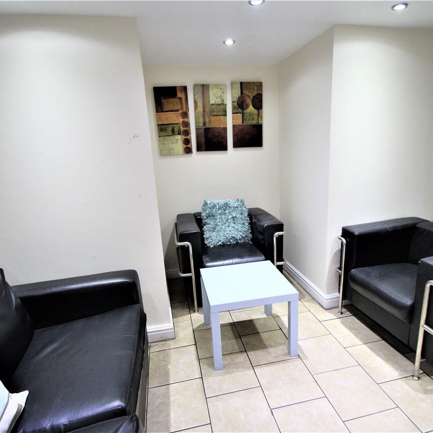 St Michaels Villas, Headingley, LS6 3AF, Leeds - Photo 1