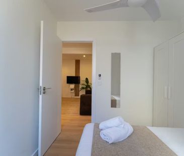 Calle de Rafael Herrera, Madrid, Community of Madrid 28036 - Photo 3